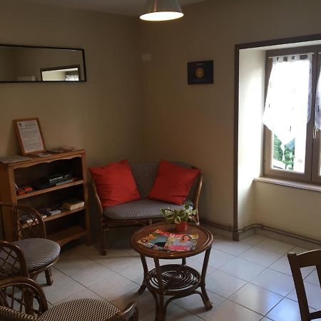 Готель Auberge Des Petits Saint-Igny-de-Vers Екстер'єр фото